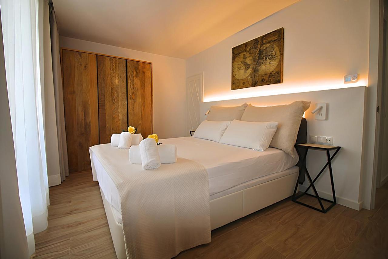 Appartamento Incredible Penthouse With Jacuzzi In The Center, Unique In The Area Barcellona Esterno foto